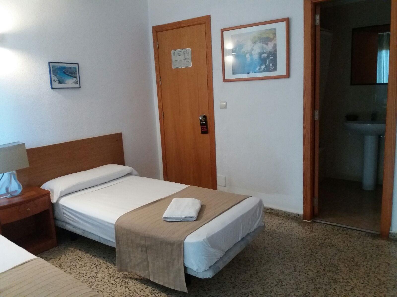 Hostal Tierramar El Arenal  Exterior photo